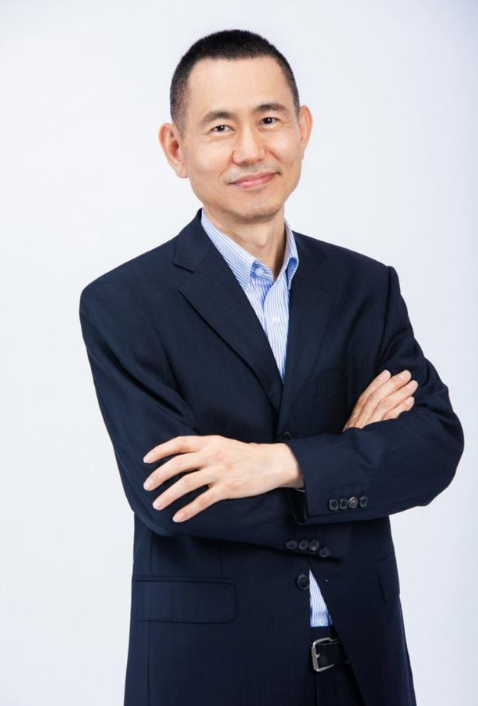 保持敏銳，心懷溫暖，做數字時代健康管理(lǐ)先行者 ——訪1988級碩士校友、國(guó)康健康董事長(cháng)楊華山(shān)